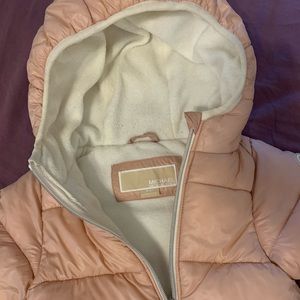 The jacket for 9 to 12 month old baby girl. It’s on a good condition